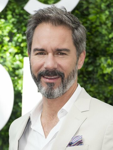 Eric McCormack Headshot