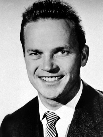 Ralph Meeker Headshot
