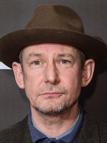 Ian Hart Headshot