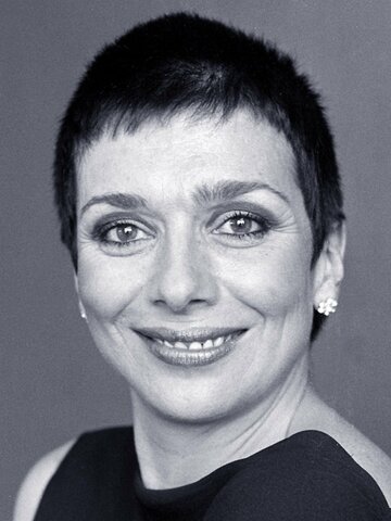 Jacqueline Pearce Headshot