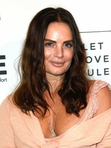 Gabrielle Anwar Headshot