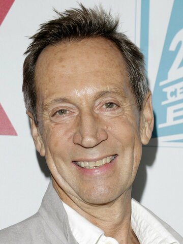 Jonathan Hyde Headshot