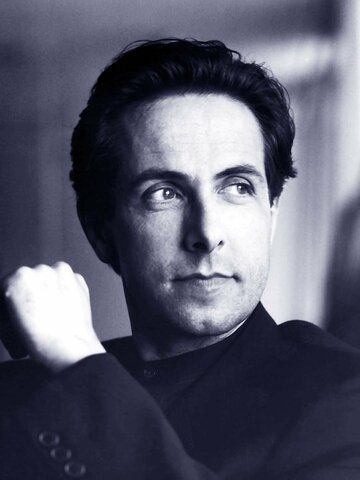 Clive Barker Headshot