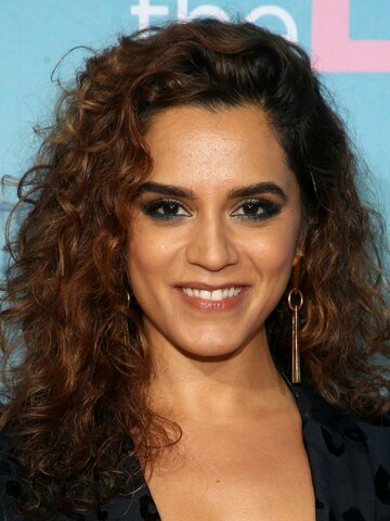 Sepideh Moafi Headshot