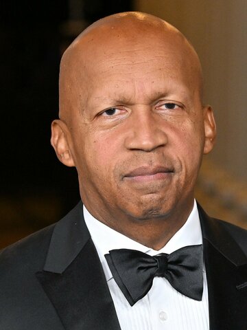 Bryan Stevenson Headshot