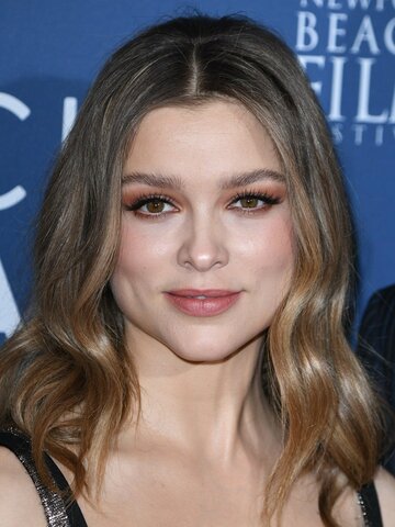 Sophie Cookson Headshot