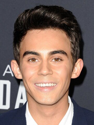 Tyler Alvarez Headshot