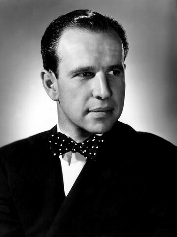 Hume Cronyn Headshot