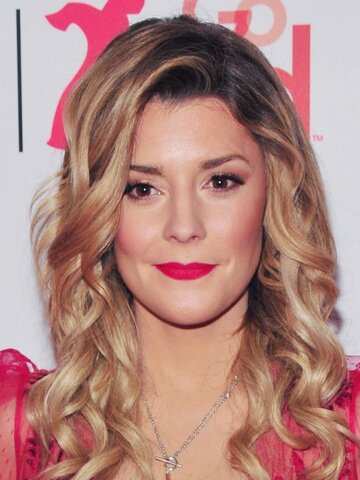 Grace Helbig Headshot