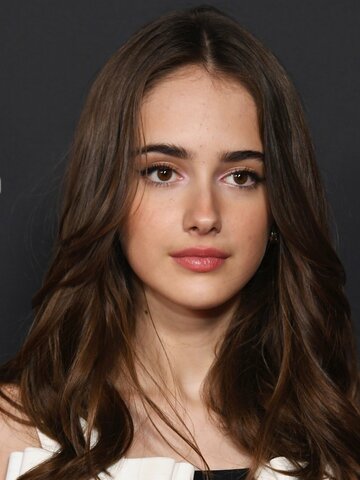 Julia Butters Headshot