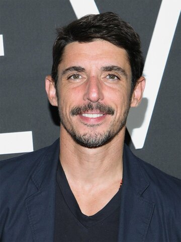 Alberto Guerra Headshot
