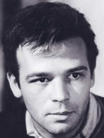 Renato Salvatori Headshot
