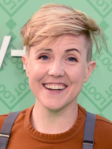Hannah Hart Headshot