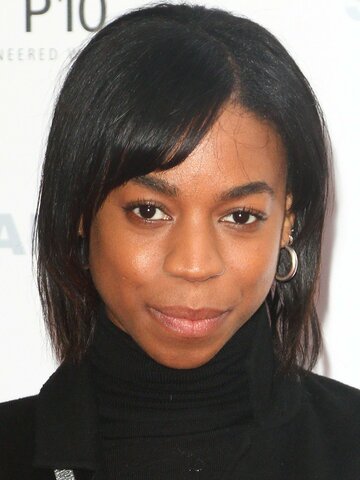 Pippa Bennett-Warner Headshot