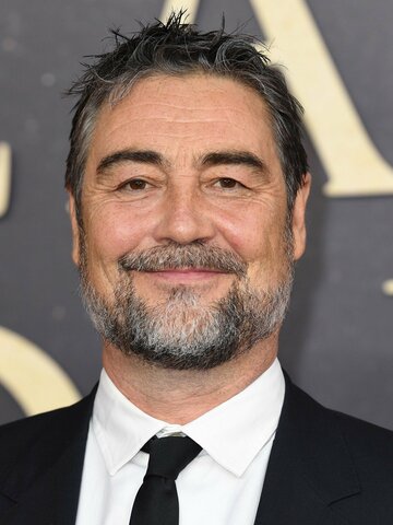 Nathaniel Parker Headshot