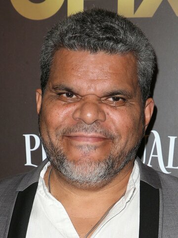 Luis Guzmán Headshot
