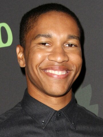 Aaron Moten Headshot