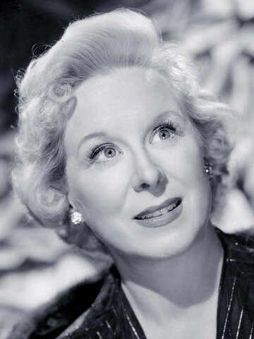 Brenda De Banzie Headshot