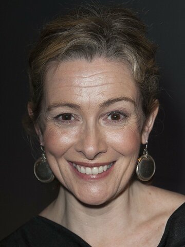 Emma Fielding Headshot