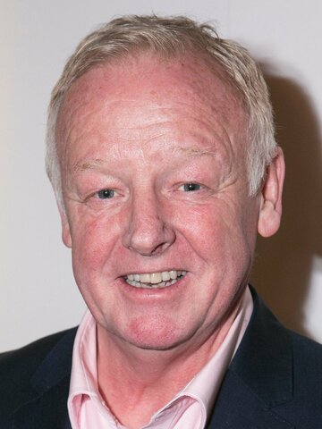 Les Dennis Headshot