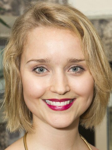 Florence Hall Headshot