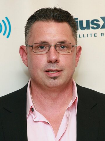 Michael Cole Headshot