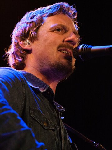 Sturgill Simpson Headshot