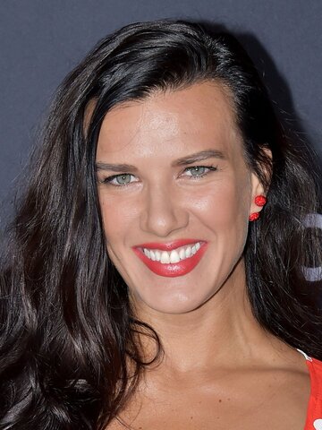 Natalie Burn Headshot