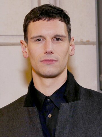 Cory Michael Smith Headshot