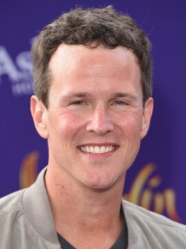 Scott Weinger