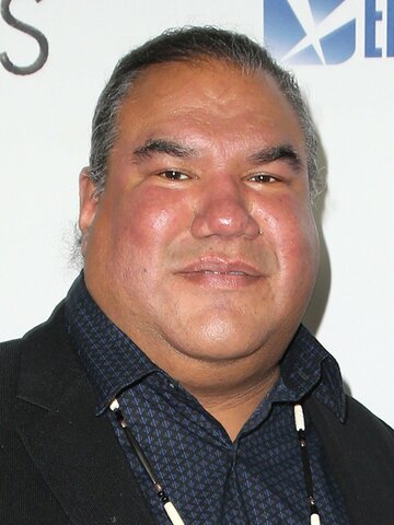 Chris Eyre Headshot
