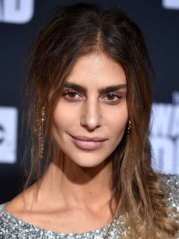 Nadia Hilker Headshot