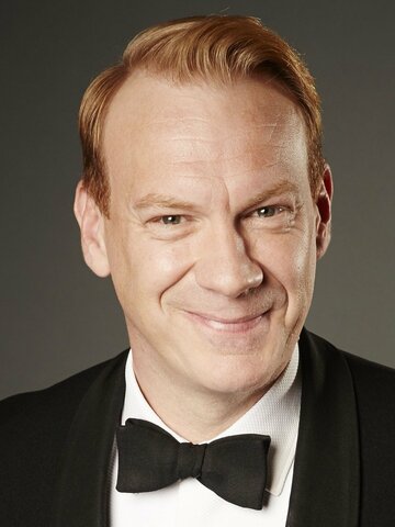 Shaun Dingwall Headshot