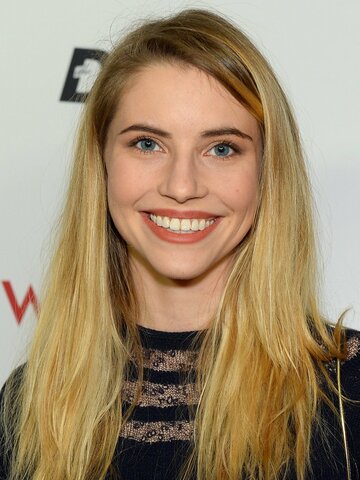 Wallis Currie-Wood Headshot