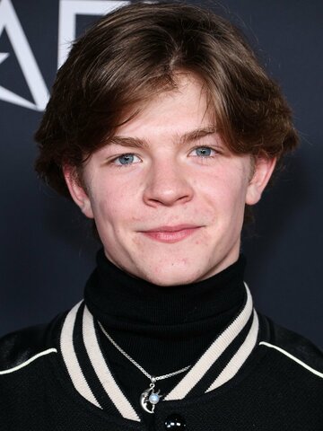 Oakes Fegley Headshot