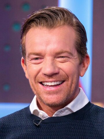 Max Beesley Headshot