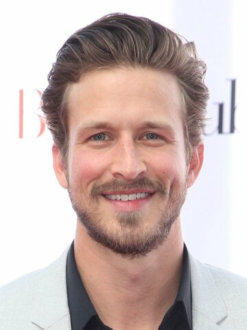 Adam Huber Headshot