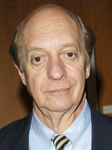Basil Hoffman Headshot