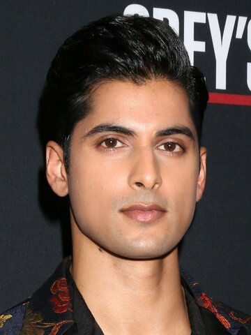 Rushi Kota Headshot