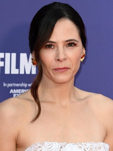 Elaine Cassidy Headshot