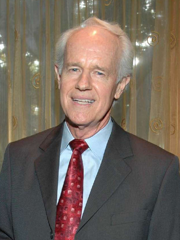 Mike Farrell Headshot
