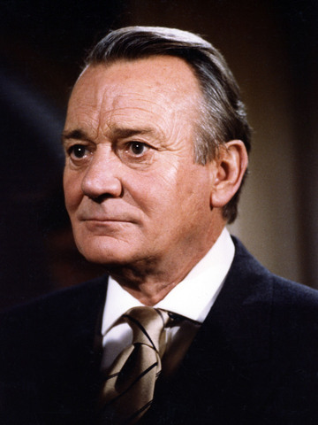 Denholm Elliott Headshot