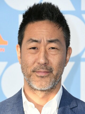 Kenneth Choi Headshot