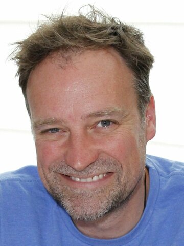 David Hewlett Headshot