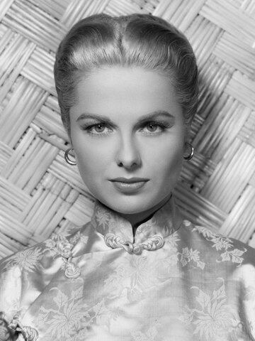Martha Hyer Headshot