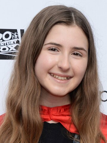 Hadley Belle Miller Headshot