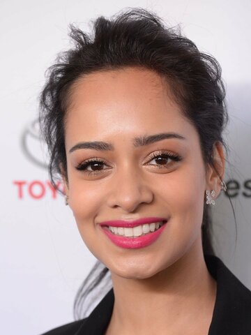 Devika Bhise Headshot