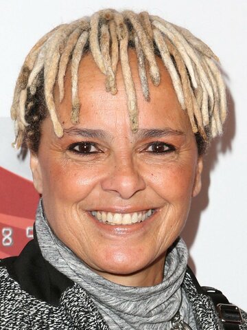 Shari Belafonte Headshot