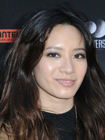 Chantal Thuy Headshot