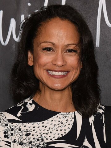 Anne-Marie Johnson Headshot